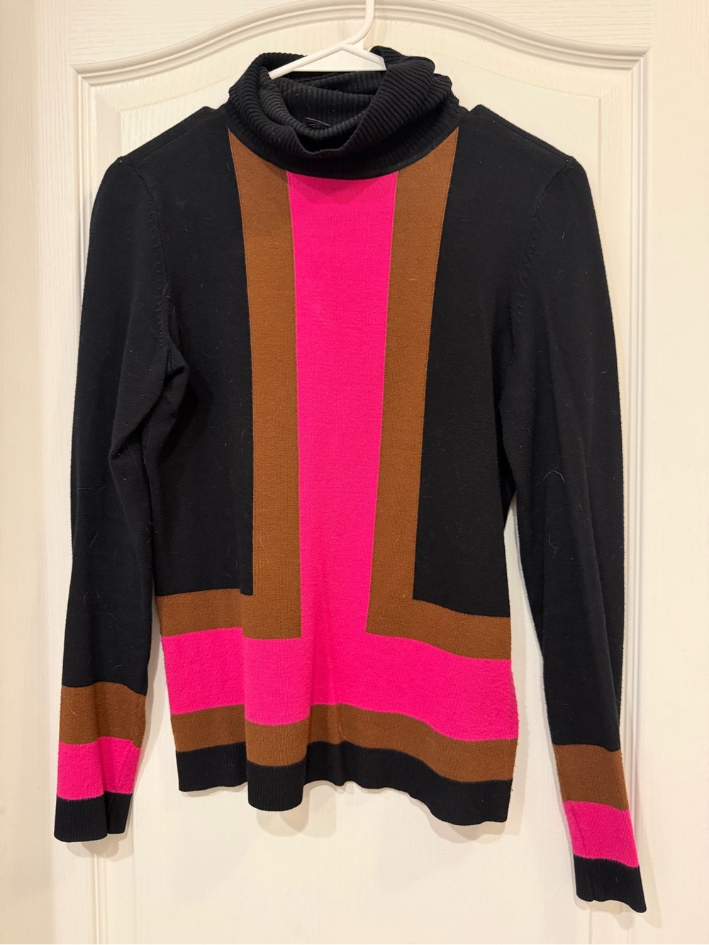 INC International Concepts Black Turtleneck Sweater with Pink & Brown Colorblock